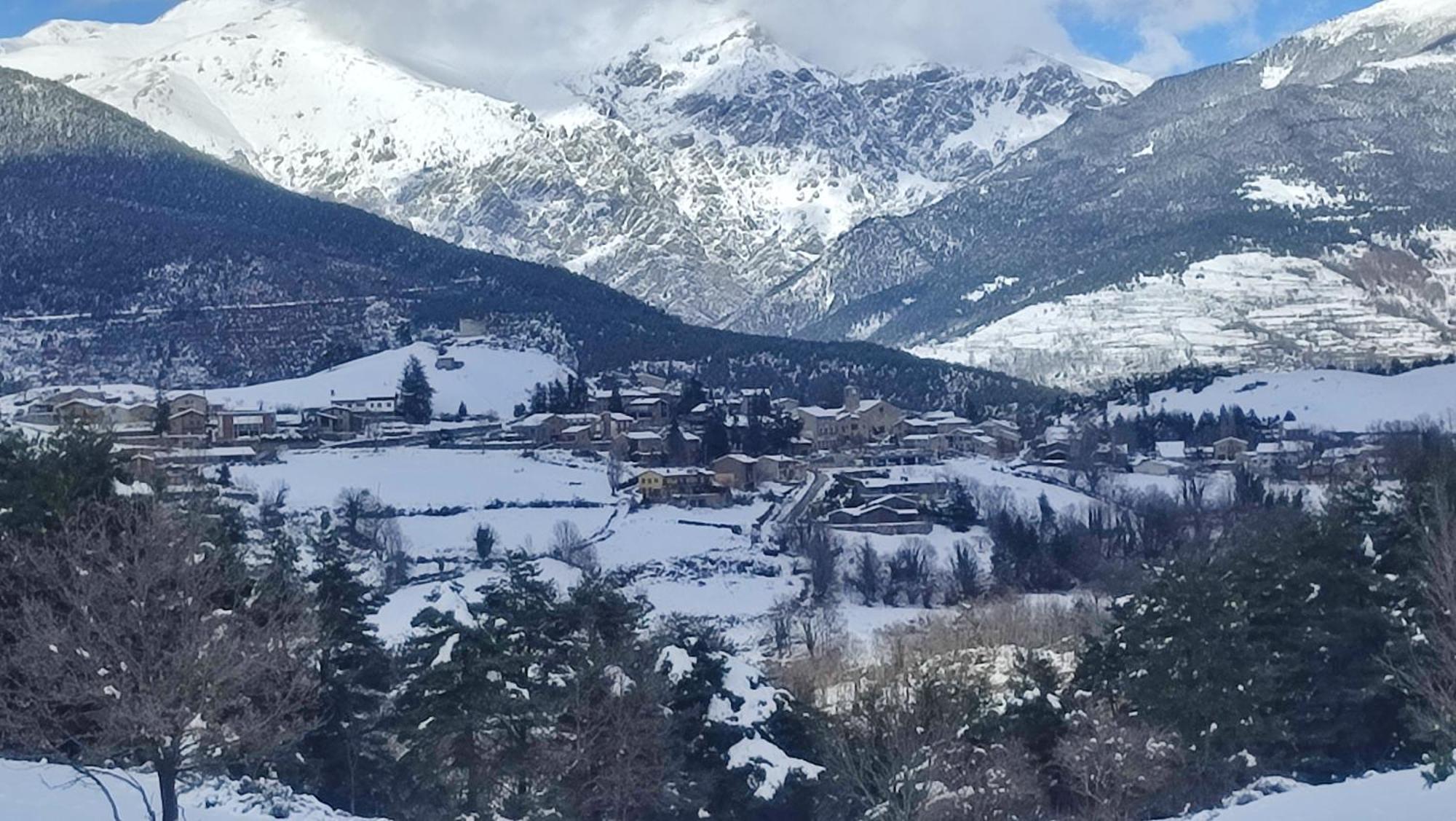 Can Tubau - Casa Rural - Apartaments Campelles Eksteriør bilde