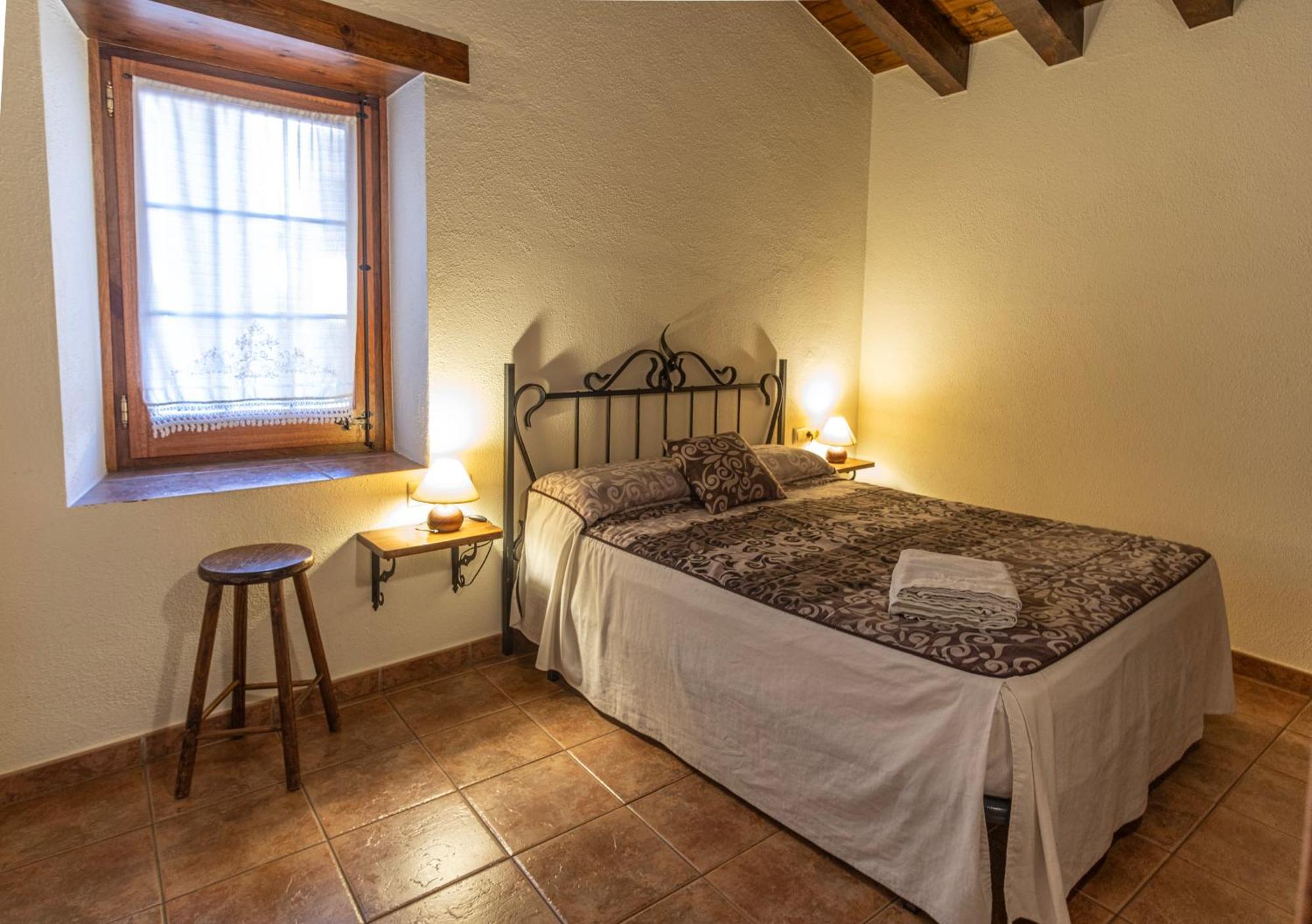 Can Tubau - Casa Rural - Apartaments Campelles Eksteriør bilde