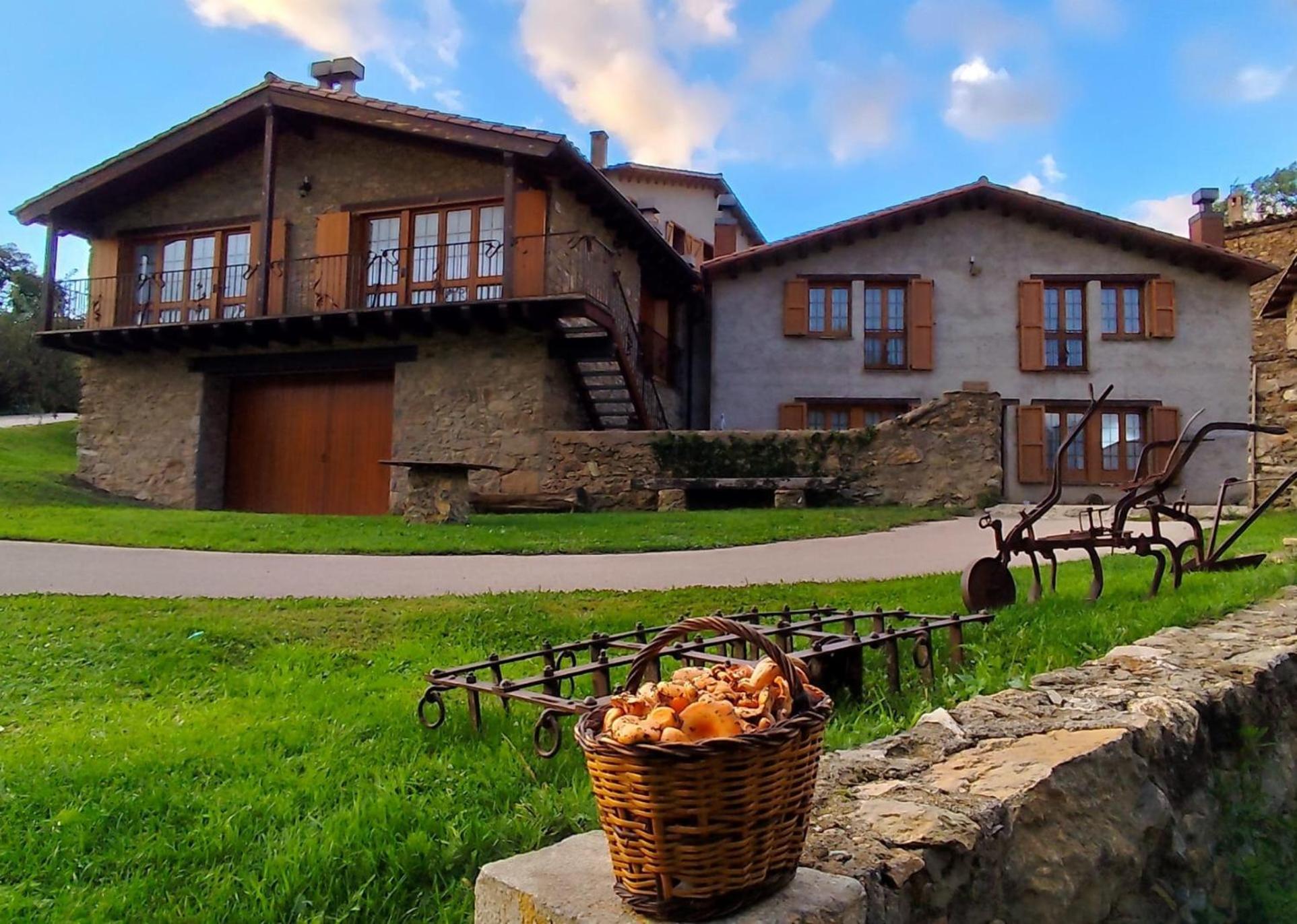 Can Tubau - Casa Rural - Apartaments Campelles Eksteriør bilde